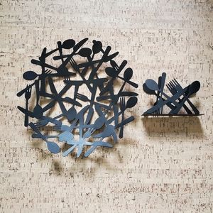 Bowl and napkin holder set